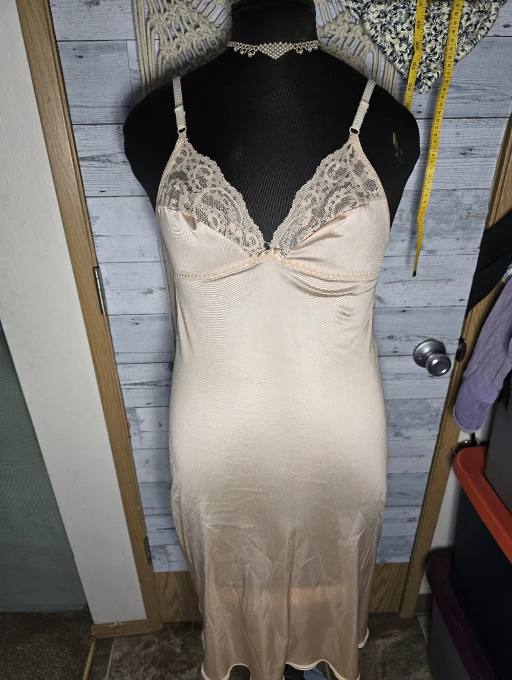 Vtg 60's Union Made ILGWU Lace-Trim Slip Dress in Nude Tan Minimalist Chic - Picture 1 of 8